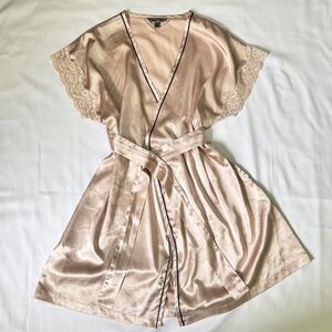 Morgan Taylor Intimates Robe Pink Lace Satiny Women's Size Large